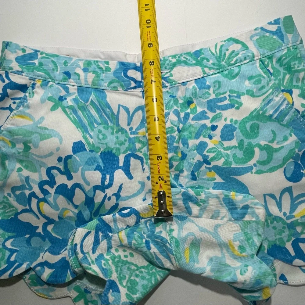 Lilly Pulitzer Buttercup Stretch Shorts Scalloped Hen Blue Floral Print Size 4 - Picture 9 of 9